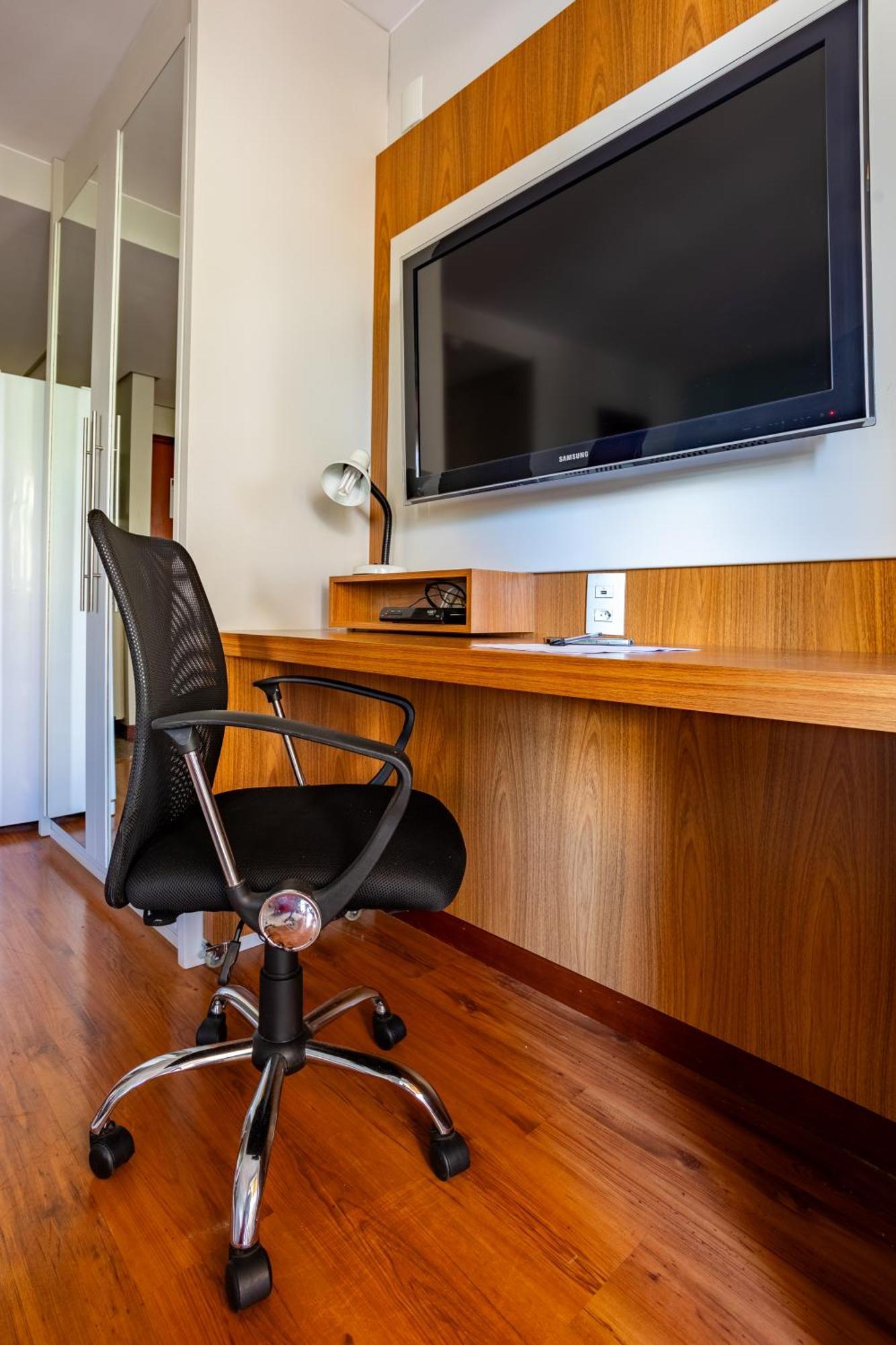 Flat - Comfort - Localizacao E Conforto *